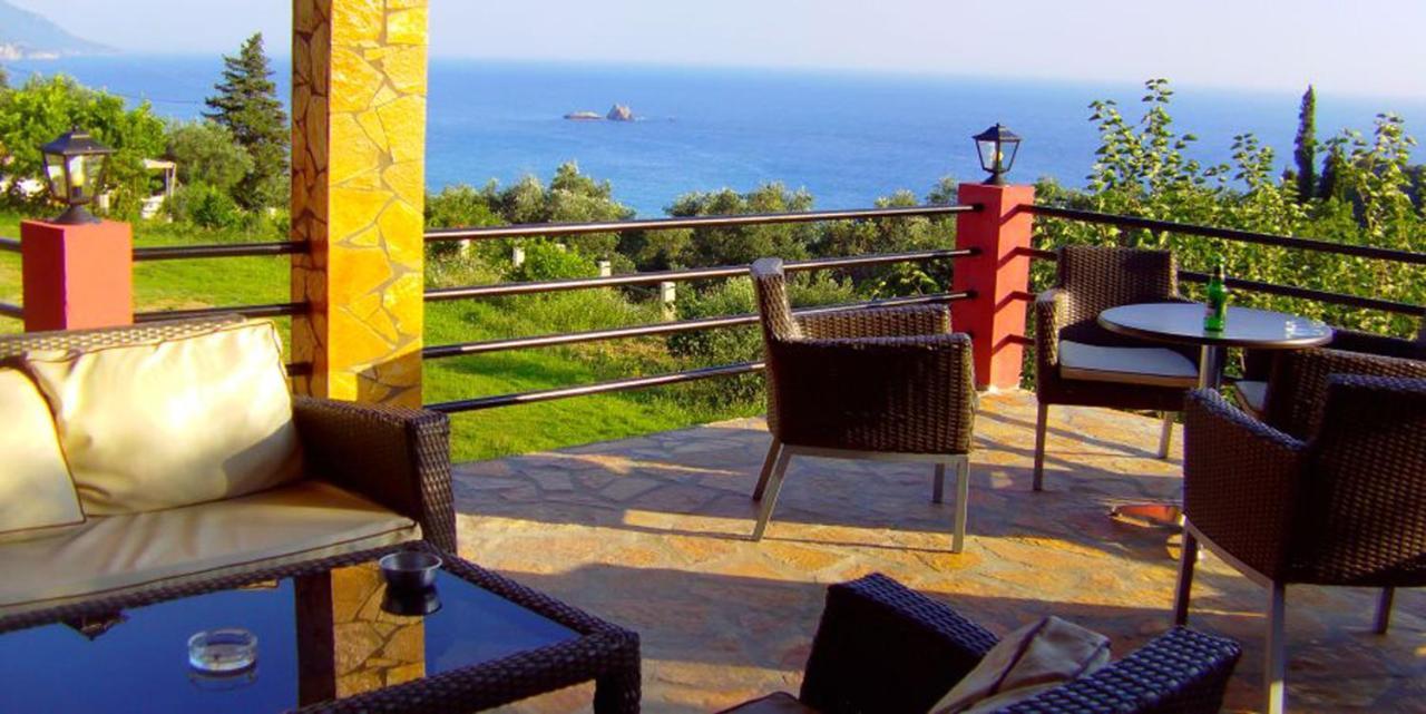 Large Apartment By The Pool - Pelekas Beach, Corfu Eksteriør bilde